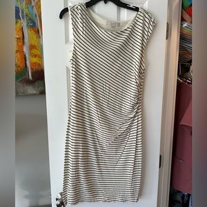 Loft crewneck cap sleeve side ruched dress